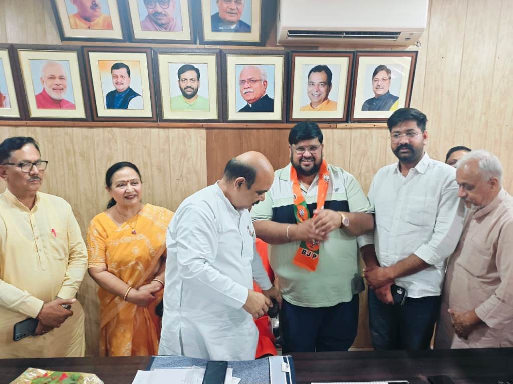 भाजपा को मिला मजबूत आधार वरिष्ठ समाजसेवी प्रमोद बांसल ने थामा कमल